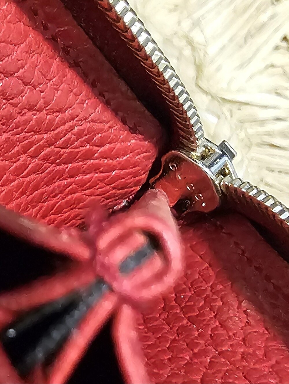 Gucci Red Long Wallet - Picture 15 of 17